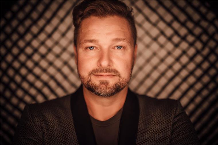 Der DJ und Musikproduzent Rob Hardt (Cool Million) hat zusammen mit Klaus Luka („Lebenslust“) das Soulfood-Festival in der Stadthalle zu einem bundesweit beachteten Event gemacht. Nun bringen sie neue Organisationsformen ins Spiel.  Foto Farcas