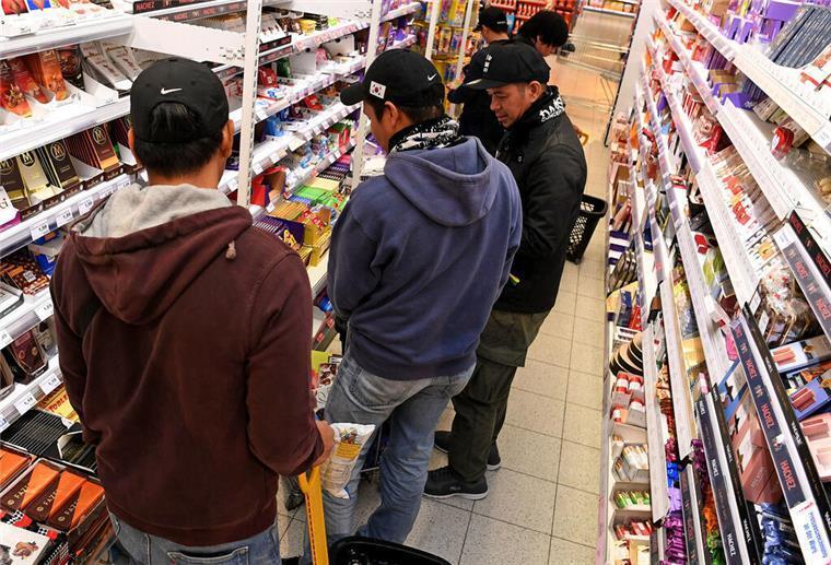 Wichtig für alle Shopper: Edeka Roter Sand stellt einen Service ein Der Edeka Roter Sand ist beliebt - auch bei Seeleuten, die ihren Landgang zum Einkaufen nutzen.