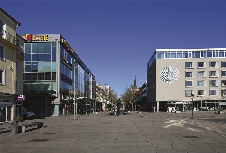 Bremerhaven: Jugendliche sorgen für Ärger in der Innenstadt Der Einganz zur Innenstadt mit Theodor-Heuss-Platz, Hanse Carré und Nordsee-Hotel.
