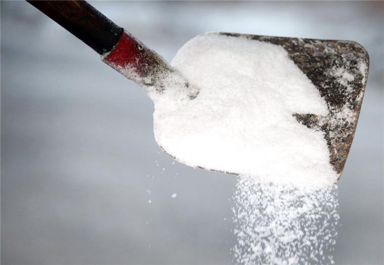 Salzeinsatz gegen Schnee ist in Bremerhaven verboten Der Einsatz von Salz gegen Schneemassen ist in Bremerhaven verboten.