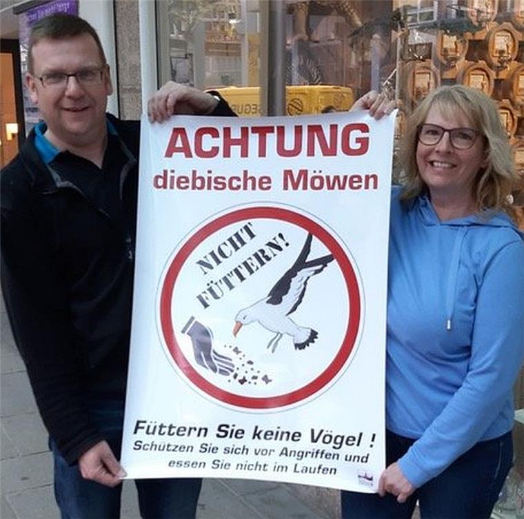 Bremerhaven: Bitte keine Möwen füttern Der Einzelhandel erinnert daran, in der Innenstadt keine Möwen zu füttern.