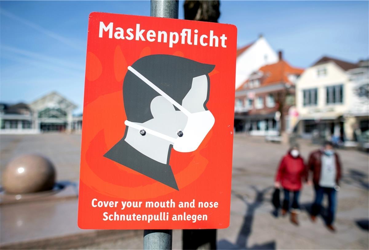 Der Entwurf aus Hannover sieht vor, in Regionen mit einer stabilen Sieben-Tage-Inzidenz unter 35 die Maskenpflicht ab Dienstag nach Pfingsten aufzuheben.