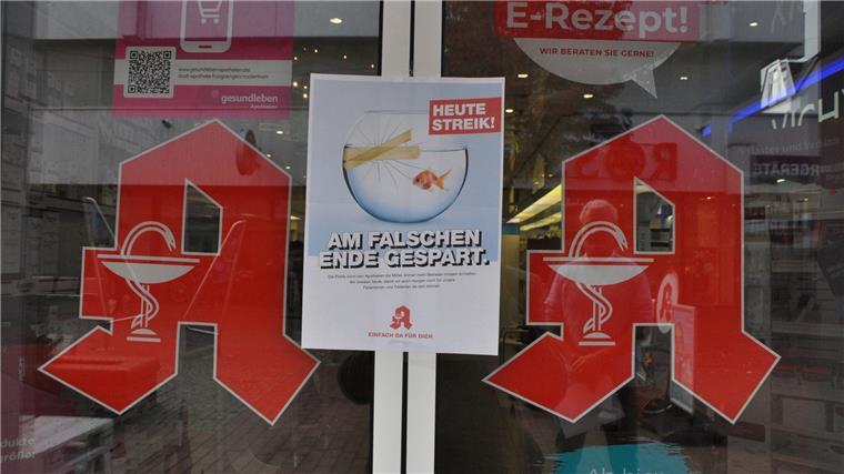Der Fachkräftemangel macht sich bei immer mehr Apotheken bemerkbar. Eine Apothekerin aus Tarmstedt spürt nun ganz besonders die Folgen.