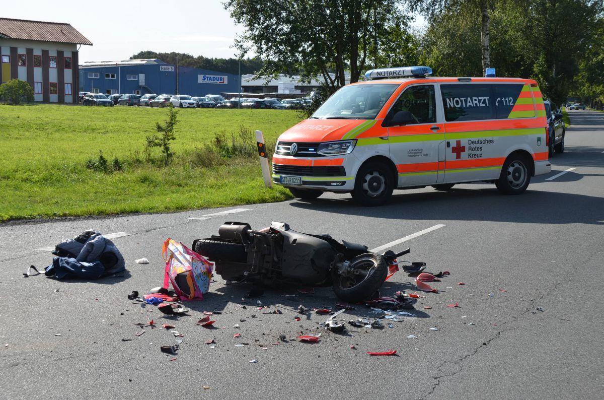 Kreis Stade: Rollerfahrer (63) bei Unfall lebensgefährlich verletzt Der Fahrer eines Motorrollers wurde im Kreis Stade lebensgefährlich verletzt.