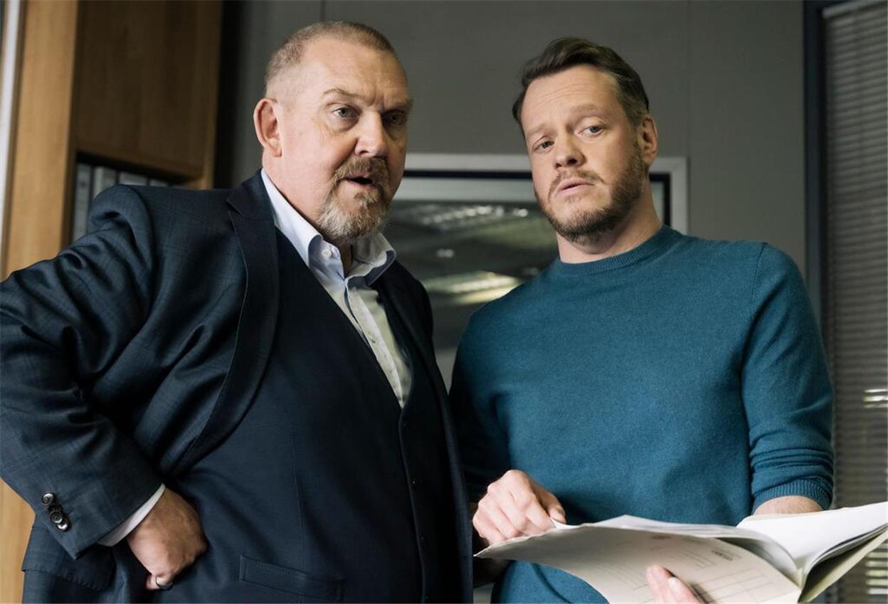 Der Fall führt die „Tatort“-Kommissare Max Ballauf (Klaus J. Behrendt) und Freddy Schenk (Dietmar Bär) zum legendären „Colonius“-Turm. 