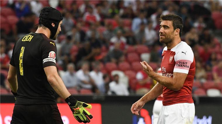 Stimmenfang und Sportswashing: Debatte um Rad-WM in Ruanda Der FC Arsenal wirbt auf seinen Ärmeln für Ruanda.