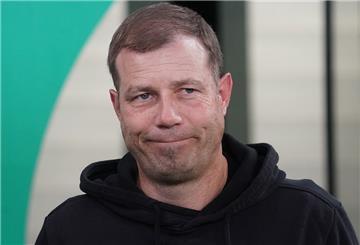 Schalkes Trainer Frank Kramer 