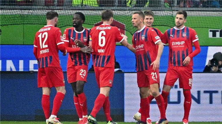 Heidenheim jubelt über Befreiungsschlag: 3:1 gegen Kiel Der FCH gewinnt gegen Kiel.