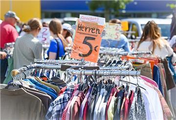 Der Flohmaxx-Flohmarkt lockte in den vergangenen Jahren viele Besucher auf den Ikea-Parkplatz am Bohmsiel.