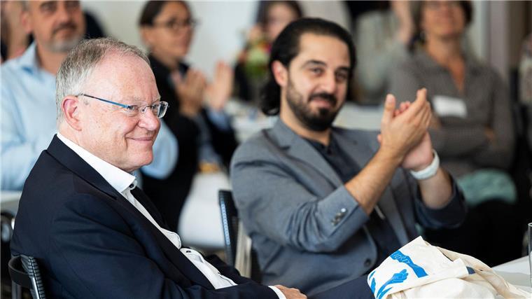 Flüchtlingsrat kritisiert Migrationspolitik Der Flüchtlingsrat ist Weil zufolge eine „notwendige Stimme“ in der niedersächsischen Diskussion über Migration, Zuwanderung und Integration.
