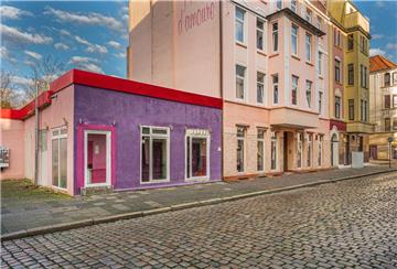 Der Fotokünstler Thomas Damson hat Bremerhavens Rotlicht-Bezirk Lessingstraße im Corona-Modus dokumentiert.