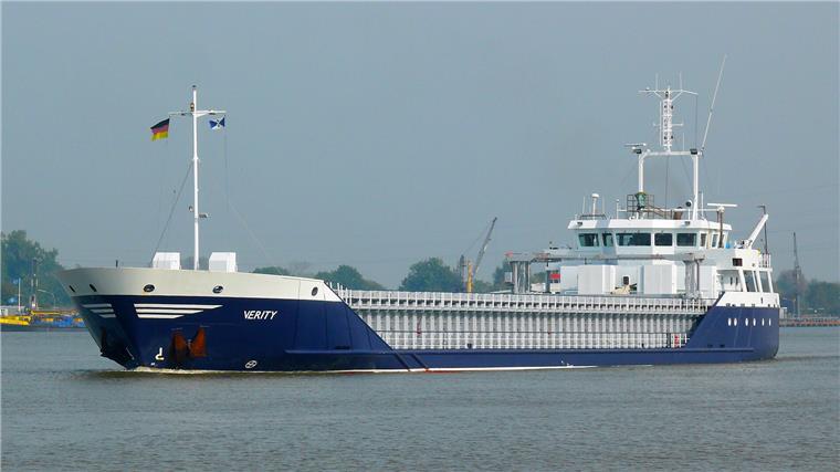 Der Frachter „Verity“ stieß rund 22 Kilometer südwestlich der Insel Helgoland mit der „Polesie“ zusammen.