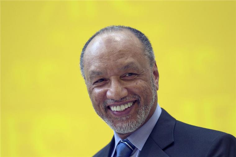 ZDF: Bin Hammam bestätigt Erhalt von Millionen in Affäre um WM 2006 Der frühere FIFA-Vizepräsident Mohamed Bin Hammam hat einem Medienbericht zufolge den Erhalt von 6,7 Millionen Euro im Zuge der Affäre um die Fußball-WM 2006 in Deutschland bestätigt.