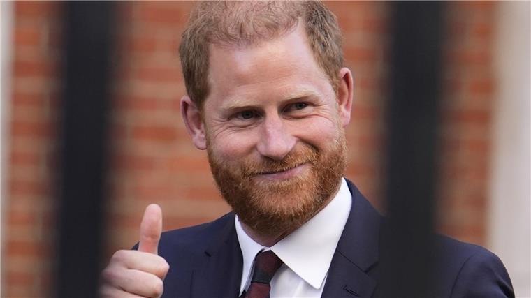 Geküsst oder vor Gericht: die Extreme in Prinz Harrys Leben Der fünfte der britischen Thronfolge erlebt teils schwere Zeiten. (Archivbild)