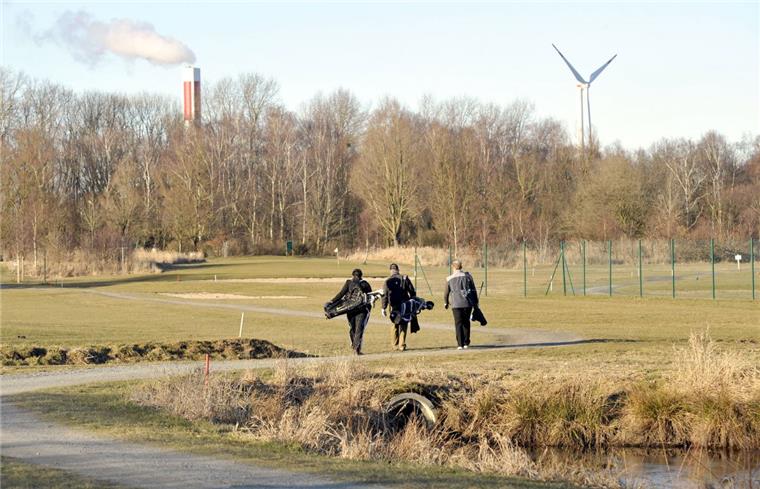 Bremerhaven: Golfclub lässt Vereinbarung mit der Stadt platzen Der Golfplatz im Bürgerpark soll auf 18 Loch ausgebaut werden. Eine Einigung mit der Stadt roht jetzt erneut zu scheitern.