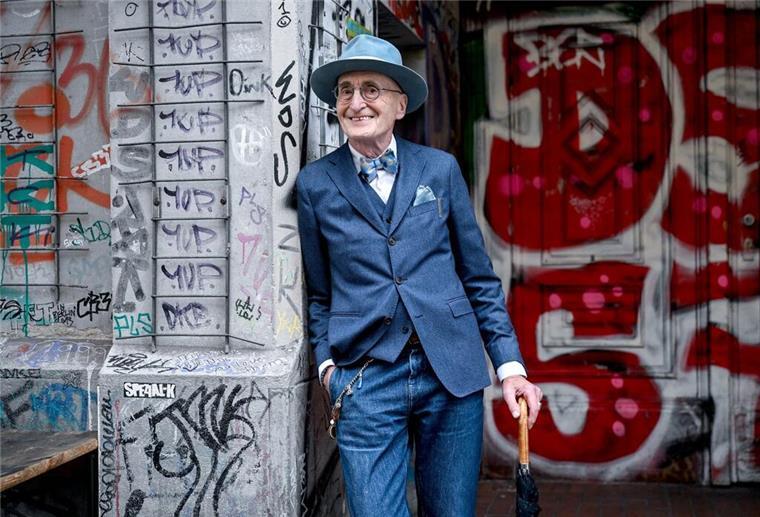 Der Granfluencer Günther Krabbenhöft hat auf der Social-Media-Plattform Instagram 370.000 Fans.
