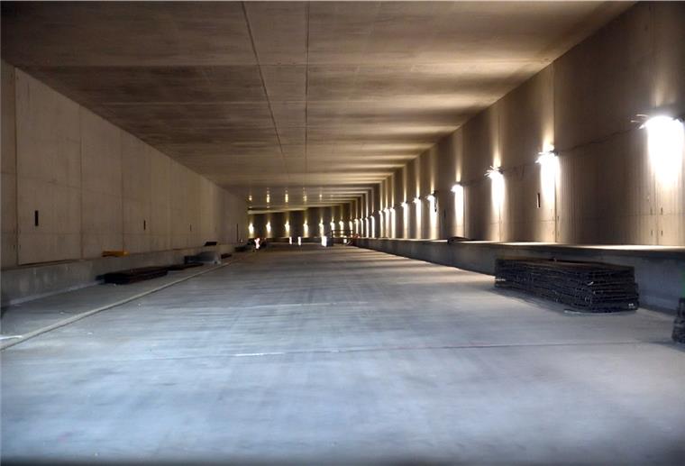 Bremerhaven: Hafentunnel wird nochmals teurer Der Hafentunnel ist abermals teurer geworden. Die Kosten liegen derzeit bei rund 259 Millionen Euro. Foto: Scheer