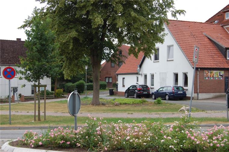 Pause im Blütenmeer: So schön wird der Hagener Amtsgarten Der Hagener Amtsplatz zwischen Eiscafé, Rathaus und Amtsdamm soll zu einer grünen Oase im Ort werden.