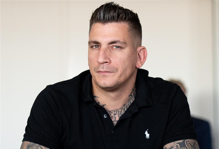 Urteil rechtskräftig: Skandal-Rapper Gzuz muss ins Gefängnis Der Hamburger Rapper Gzuz