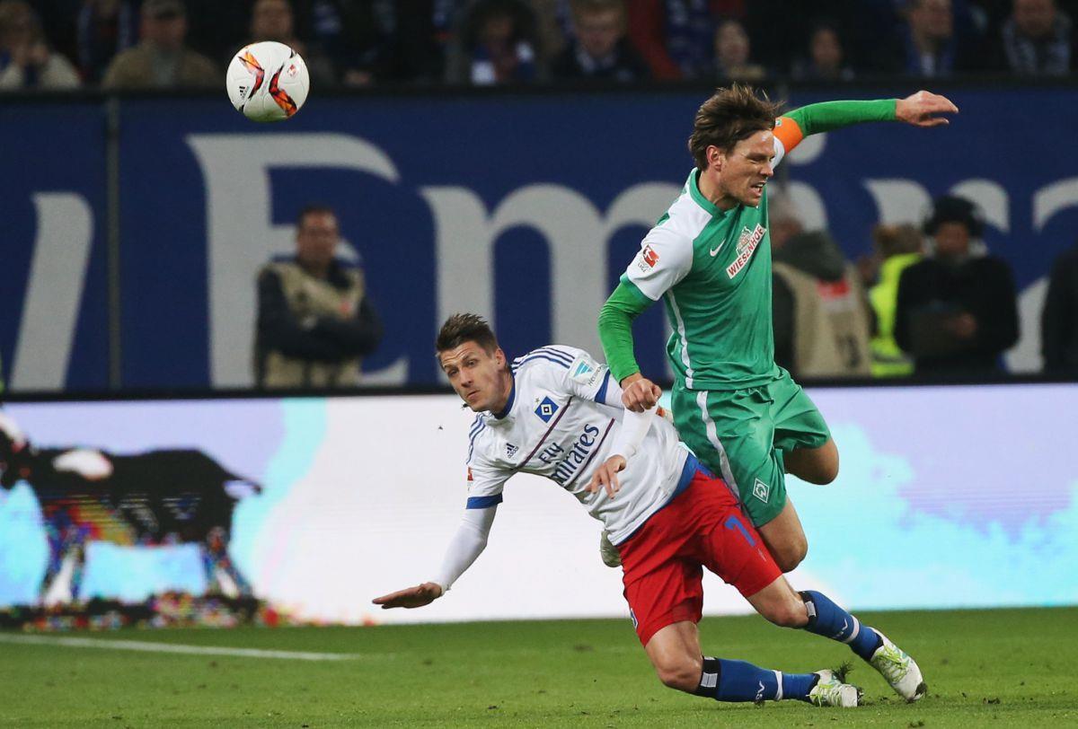 Der Hamburger SV gewann das 104. Nordderby in der Fußball-Bundeliga gegen Werder Bremen. Die Bremer verieren dadurch im Kampf um den Klassenerhalt an Boden. Charisius/dpa 