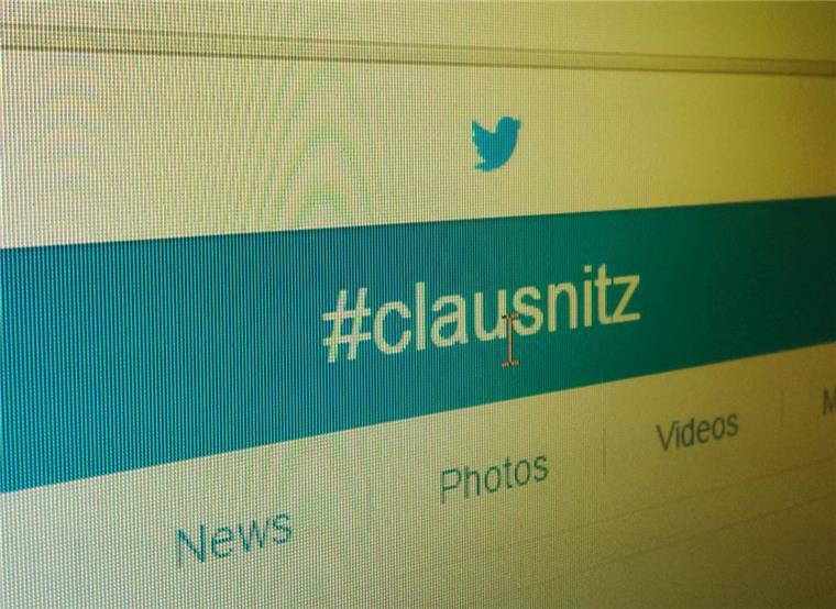 #Clausnitz und die Folgen in den Sozialen Netzwerken Der Hashtag Clausnitz dominierte am Freitag viele Debatten bei Twitter und Facebook.