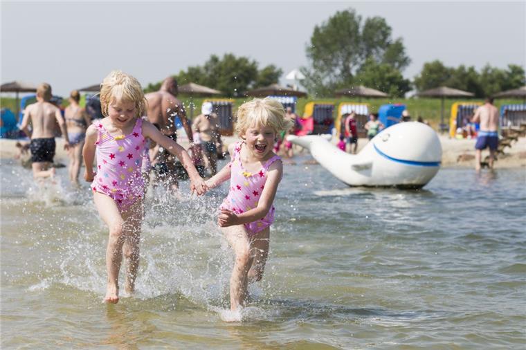 Der heiße Sommer bescherte der Nordsee-Lagune in diesem Jahr mehr Besucher als je zuvor. 