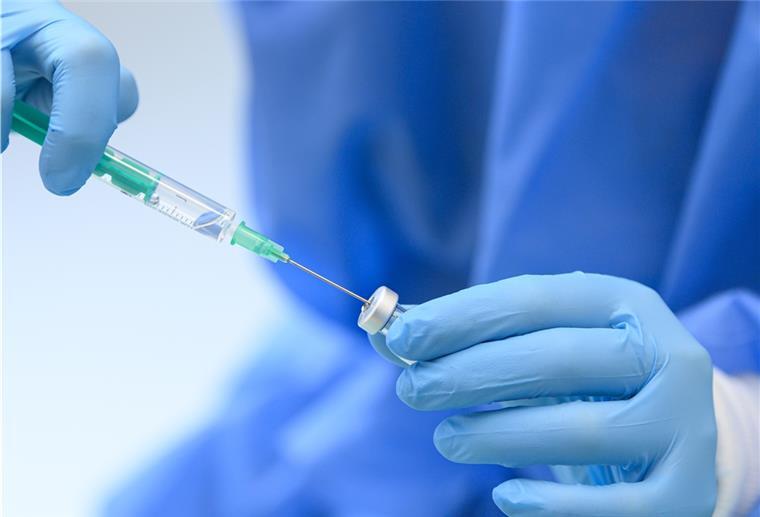 Corona-Impfstoff für Kinder in der EU zugelassen Der Impfstoff von Biontech/Pfizer darf in der EU jetzt auch an 12- bis 15-Jährige verimpft werden.