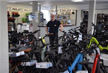 Der Inhaber von Fahrrad Bauer, Matthias Bauer, ist froh über den kurzfristigen Verkaufsboom.