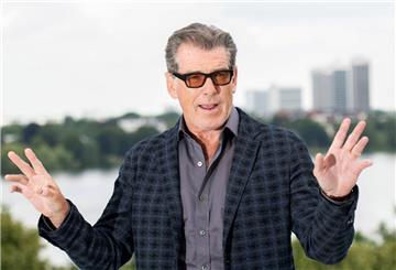 Der irische Schauspieler Pierce Brosnan muss sich im Februar vor einem US-Gericht verantworten. Es geht um seinen Besuch im Yellowstone-Nationalpark.