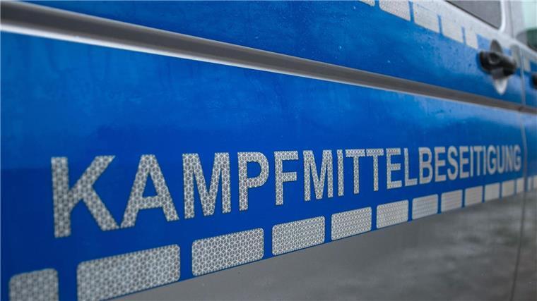 Der Kampfmittelräumdienst musste am Sonntag zur Entschärfung einer Fliegerbombe in Salzgitter anrücken. (Symbolbild)