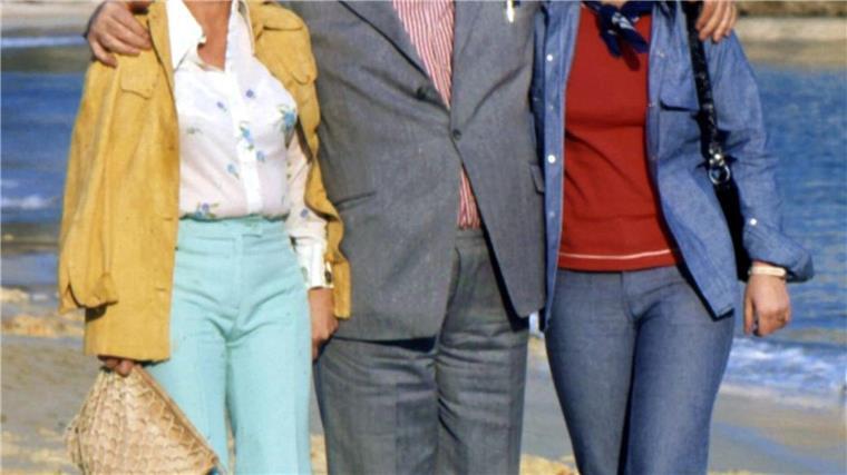 Willy Millowitsch: Er gab den Leuten das Lachen zurück Der Kölner Volksschauspieler Willy Millowitsch mit seiner Frau Gerda (l) und Tochter Mariele.