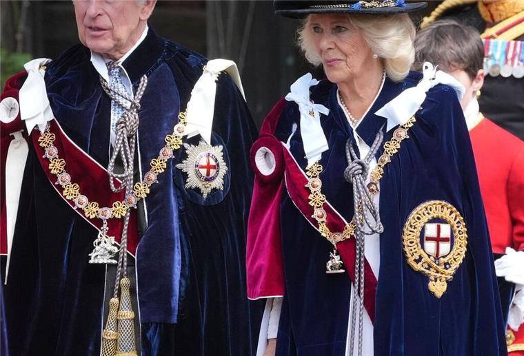 Lächeln der Prinzessin: Kate beim „Garter Day“ in Windsor Der König und die Königin im vollen Ornat.
