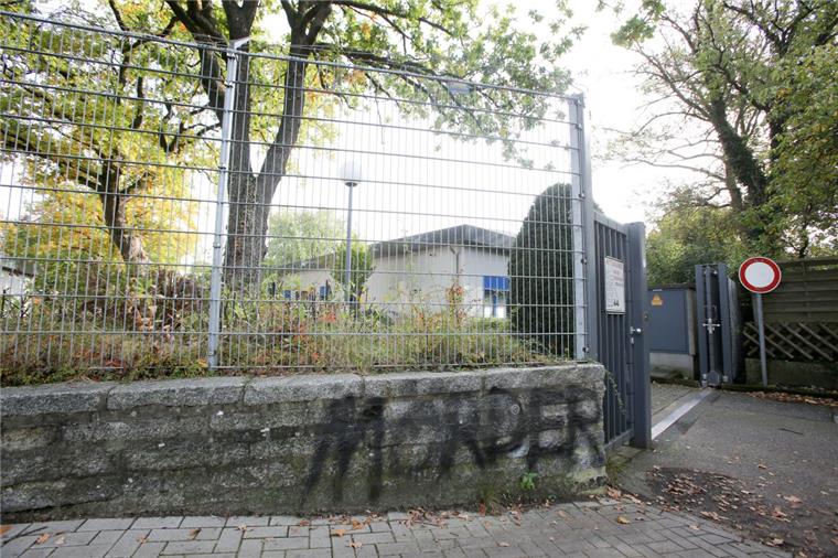 Harburg: Tierversuchslabor LPT muss schließen Der Landkreis Harburg hat dem umstrittenen Tierversuchslabor LPT am Standort Mienenbüttel die Betriebserlaubnis entzogen.