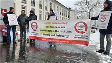 Der Landtag muss sich nicht mit der Forderung nach einem Gender-Verbot in Behörden befassen. (Archivbild)