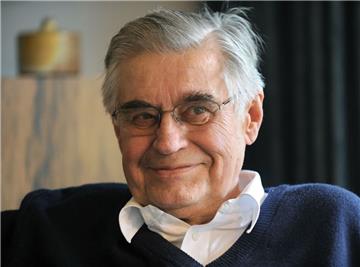 Der langjährige Bremer Bürgermeister Hans Koschnick ist tot. 