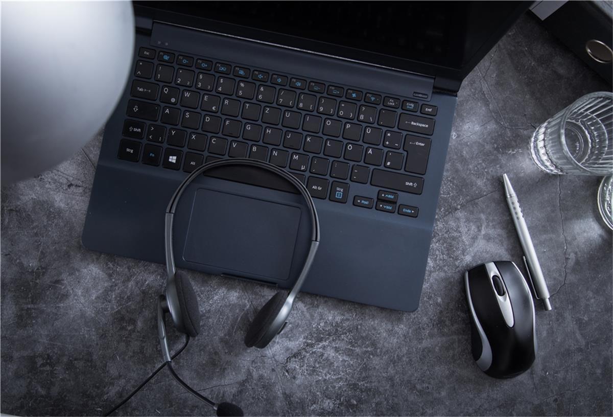 Der Laptop von Elias Rysanek wurde aus der Hochschule Bremerhaven geklaut. Jetzt macht der Student dem Dieb ein Angebot.