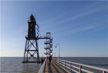 Leuchtturm Obereversand. Blick vom Steg