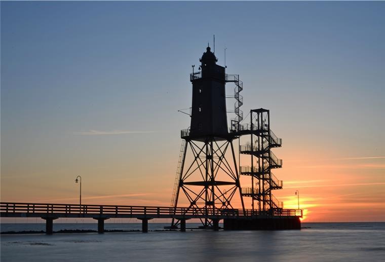 Wurster Küste: Keine Lust auf Hochzeit in Coronazeiten Der Leuchtturm Obereversand in Dorum-Neufeld war 2021 mit 36 Hochzeiten das beliebteste Trauzimmer in der Gemeinde Wurster Nordseeküste. Insgesamt ging die Zahl der Trauungen aber auch hier - coronabedingt - stark zurück.
