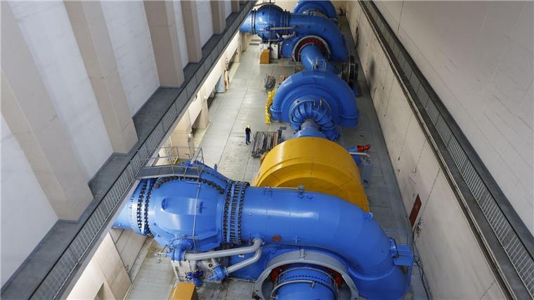 Der Maschinenraum eines Pumpspeicherkraftwerkes.