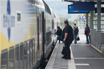 Der Metronom wird ab Ende 2018 nicht mehr zwischen Hamburg und Cuxhaven verkehren.