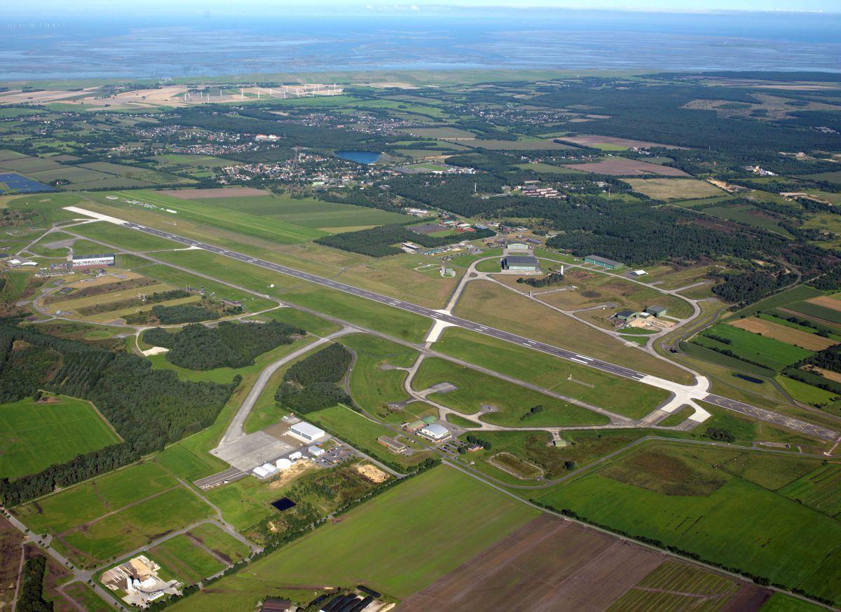 Nordholz: Militär-Airport erst jetzt offiziell genehmigt Der Militärflughafen in Nordholz ist jetzt formal genehmigt.