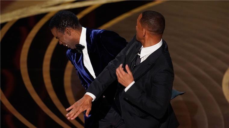 Der Moment, der Will Smith‘ Karriere auf den Kopf stellte: die Ohrfeige gegen Oscar-Moderatur Chris Rock. (Archivbild)