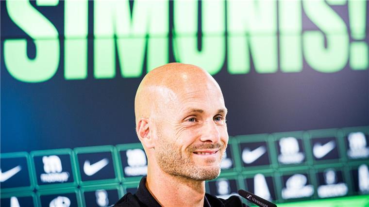 „Der Beste von ihnen ist Paul“: Wolfsburg stellt Trainer vor Der neue Wolfsburg-Trainer Paul Simonis.