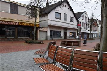 Der nördliche Teil der Fußgängerzone soll für den Straßenverkehr freigegeben werden. Im Rathaus herrscht noch Uneinigkeit darüber, in welche Richtung die Fahrzeuge rollen sollen – von Nord nach Süd oder von Süd nach Nord.