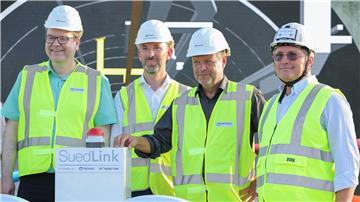 Der offizielle Spatenstich des Stromübertragungsprojekts „Suedlink“.