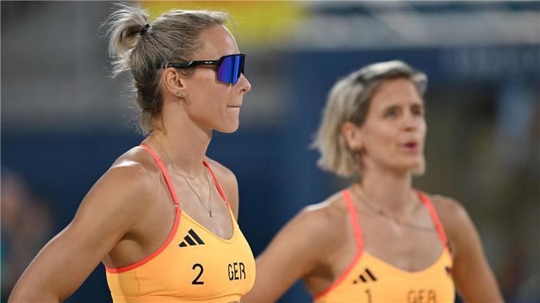 Beach-Duo Ludwig und Lippmann verliert zum Auftakt Der Olympia-Auftakt misslang dem deutschen Beach-Volleyball-Duo Louisa Lippmann (l) und Laura Ludwig.