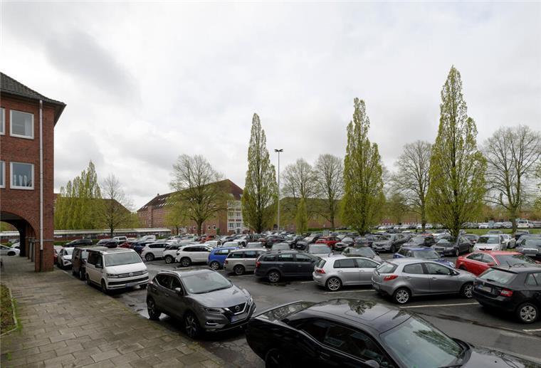 Parkplatz an den Stadthäusern