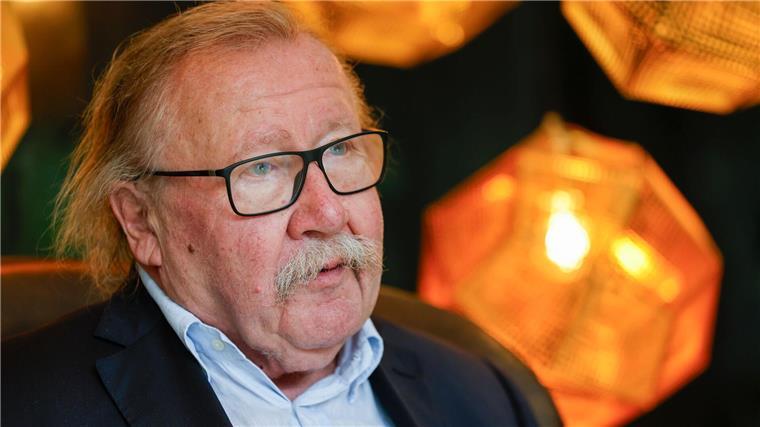 Sloterdijk hält Merz für „übermotiviert“ Der Philosoph Peter Sloterdijk sieht in der schwarz-roten Koalition schon den Keim für deren Zerfall angelegt. (Archivbild)