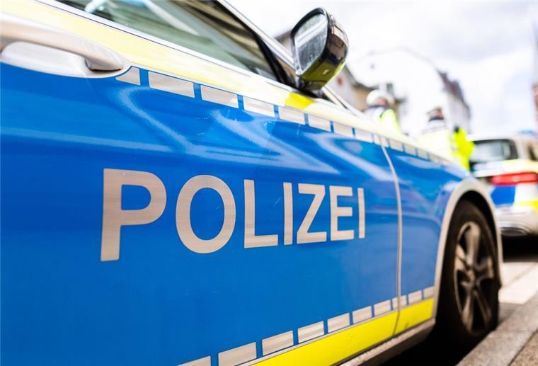 Bremen: Unbekannte blenden Piloten im Landeanflug Streifenwagen der Polizei
