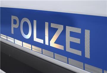 Der Polizei wurden Steinwürfe von der Brücke über den Autobahnzubringer im Stadtteil Leherheide gemeldet